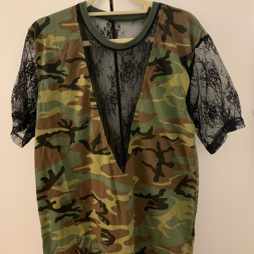 LF Camo & Lace Oversized T-Shirt